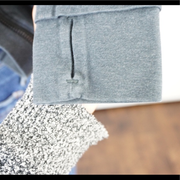 **SOLD** *RARE* Lululemon - Sway Jacket - Picture 4 of 8